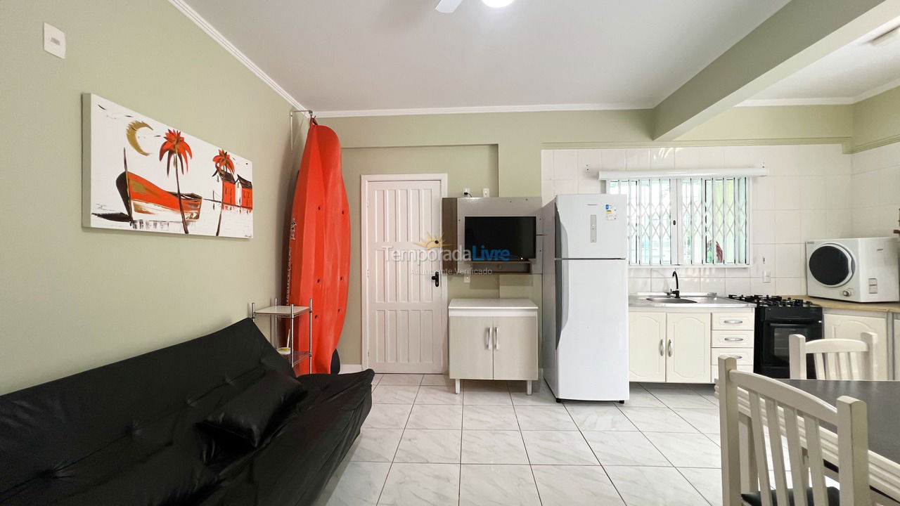 Apartamento para aluguel de temporada em Bombinhas (Praia de Bombinhas)