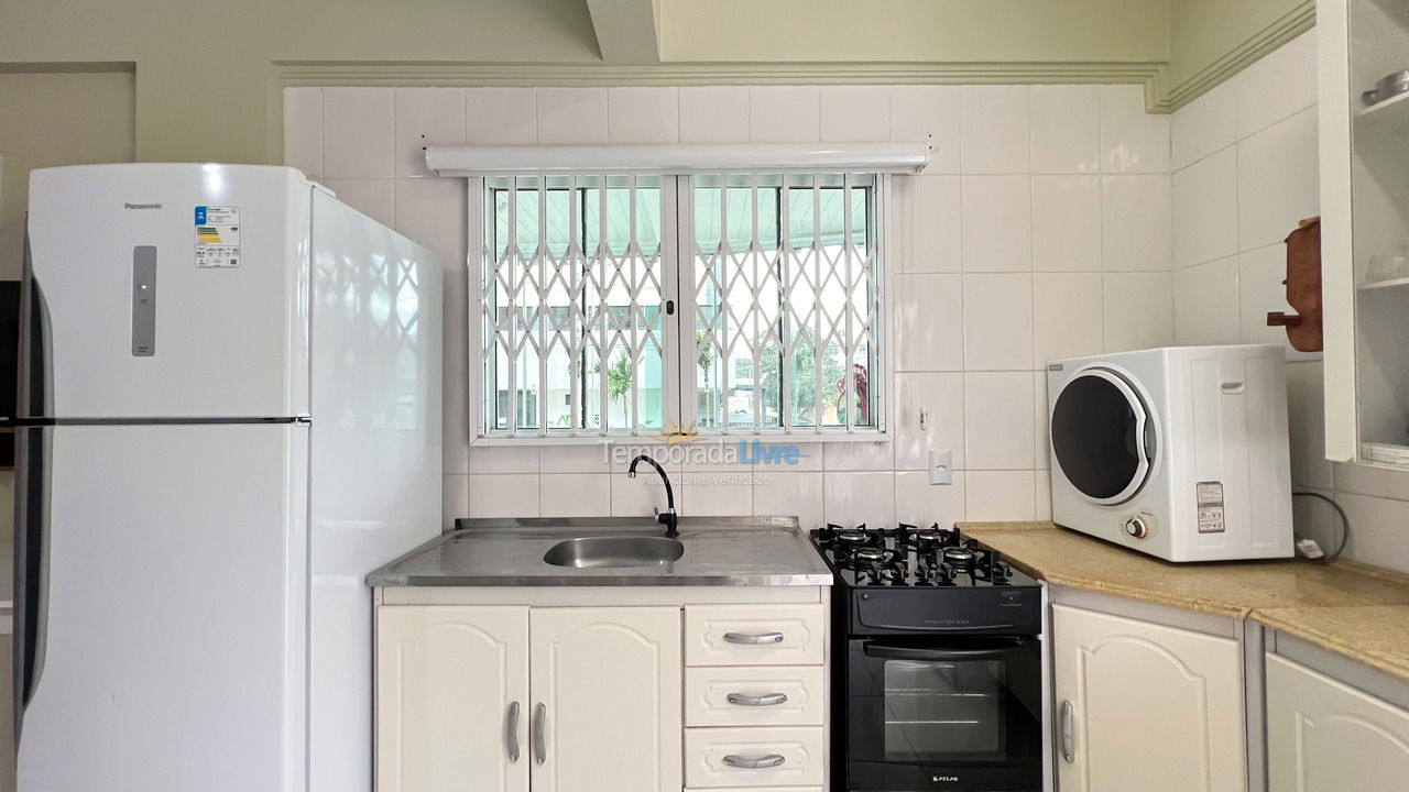 Apartamento para aluguel de temporada em Bombinhas (Praia de Bombinhas)