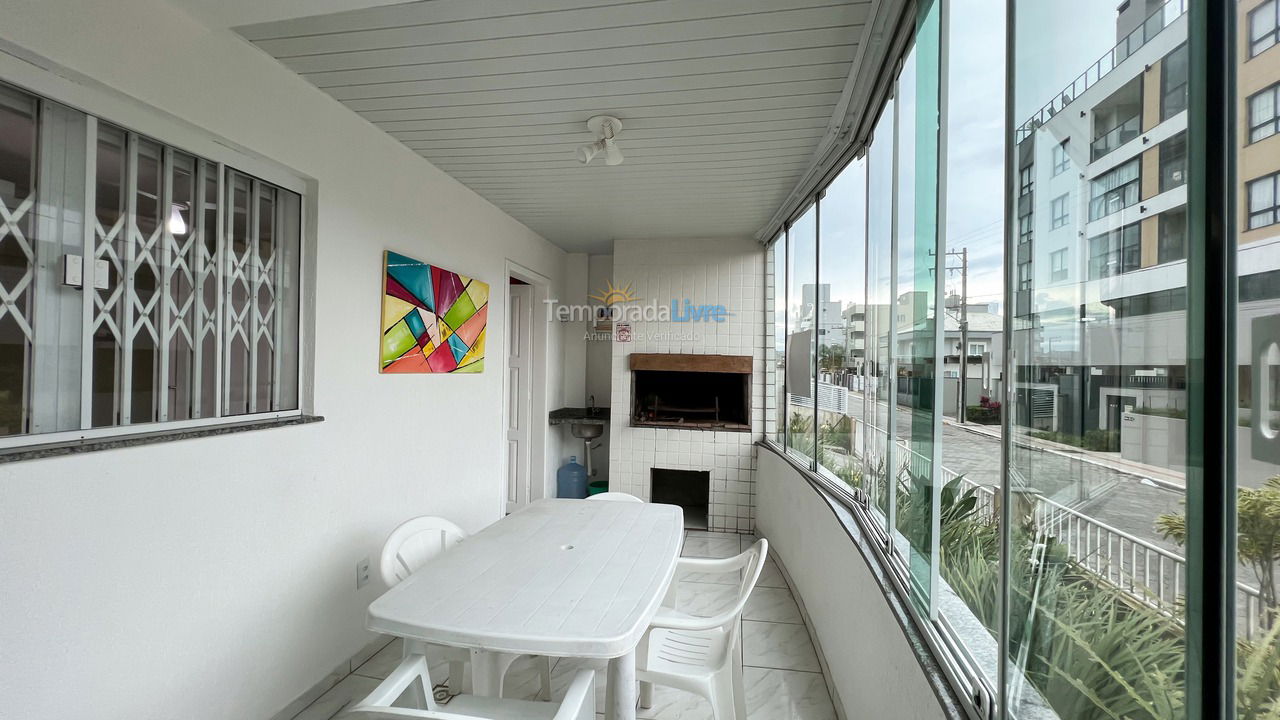 Apartamento para aluguel de temporada em Bombinhas (Praia de Bombinhas)