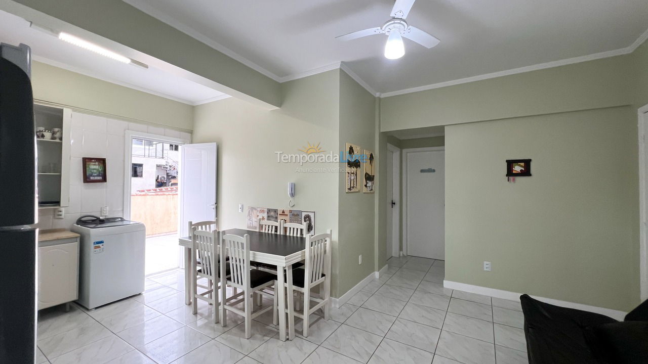 Apartamento para aluguel de temporada em Bombinhas (Praia de Bombinhas)