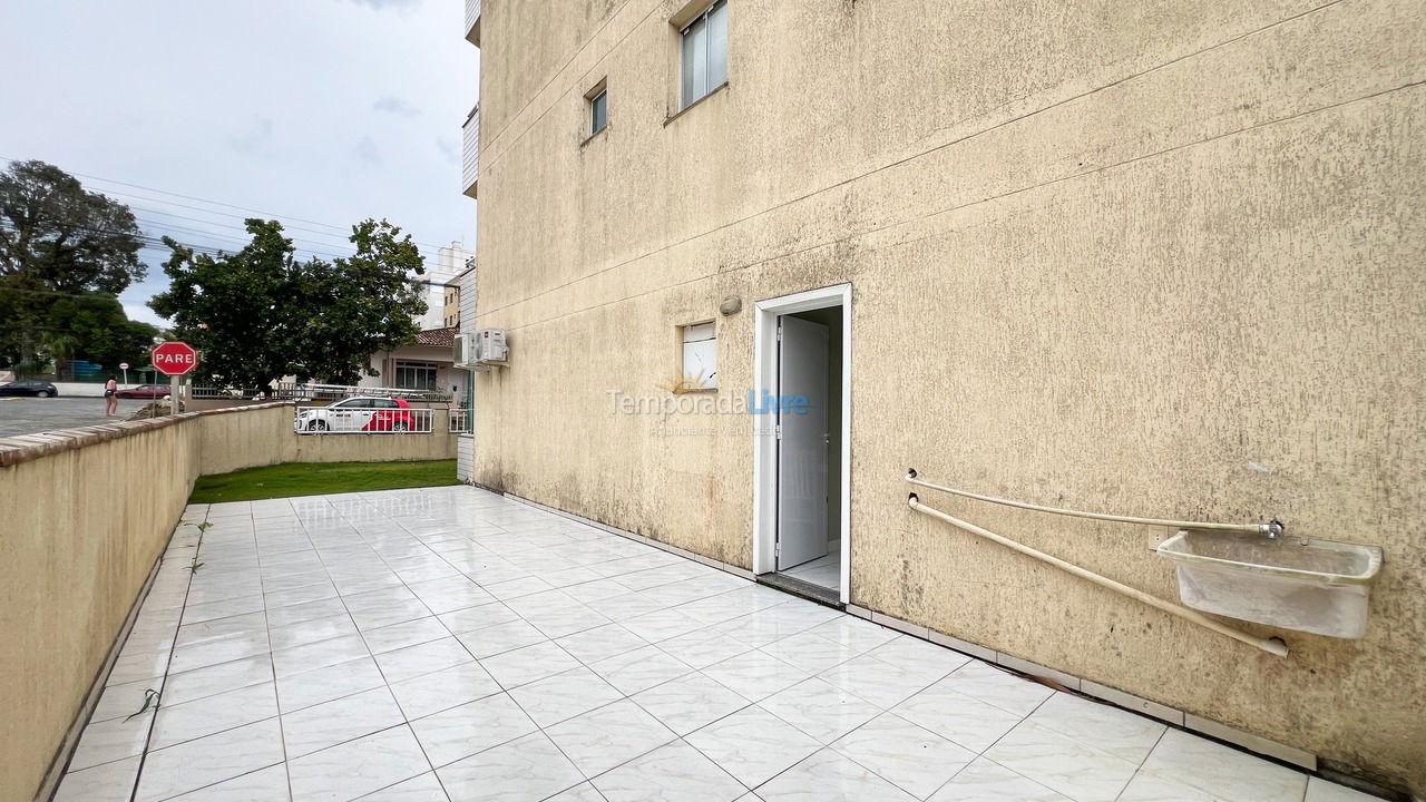 Apartamento para aluguel de temporada em Bombinhas (Praia de Bombinhas)