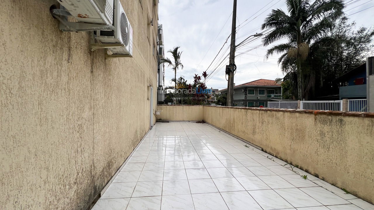 Apartamento para aluguel de temporada em Bombinhas (Praia de Bombinhas)