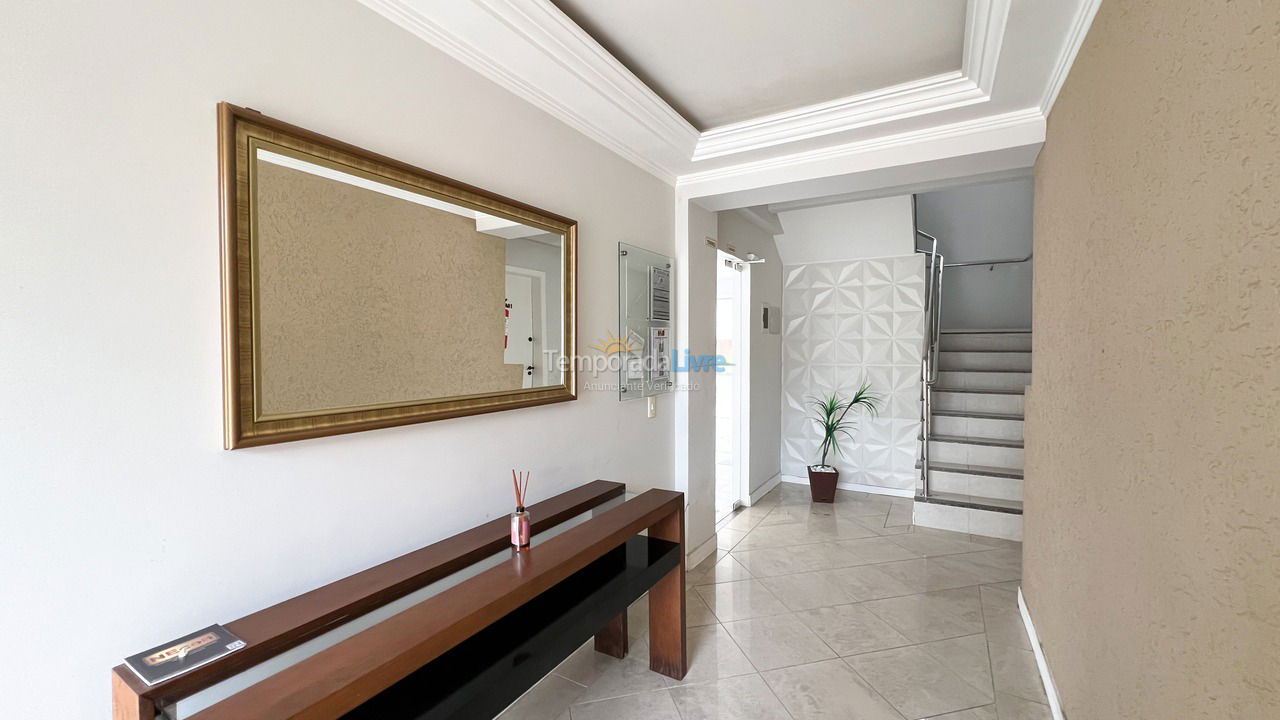 Apartamento para aluguel de temporada em Bombinhas (Praia de Bombinhas)