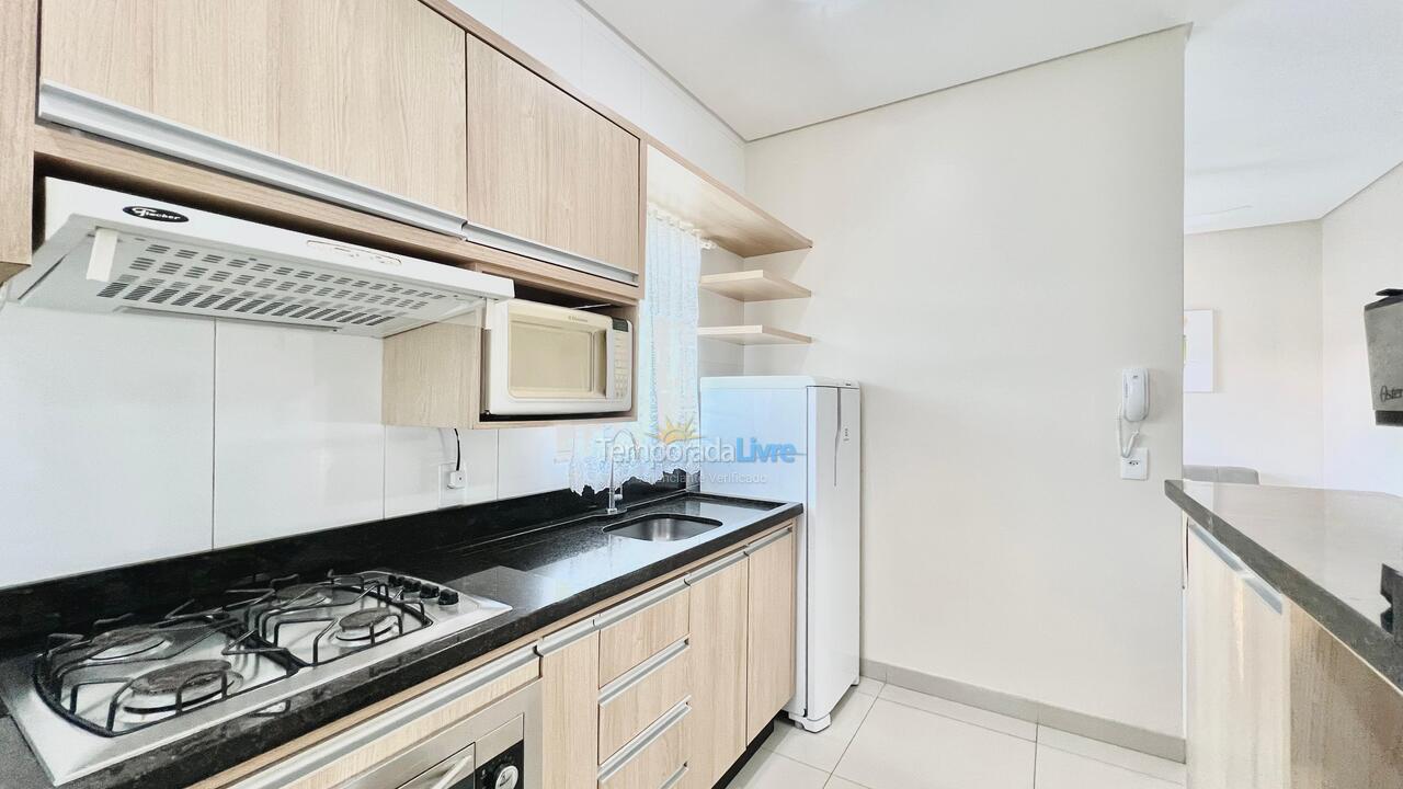 Apartamento para aluguel de temporada em Bombinhas (Centro de Bombinhas)