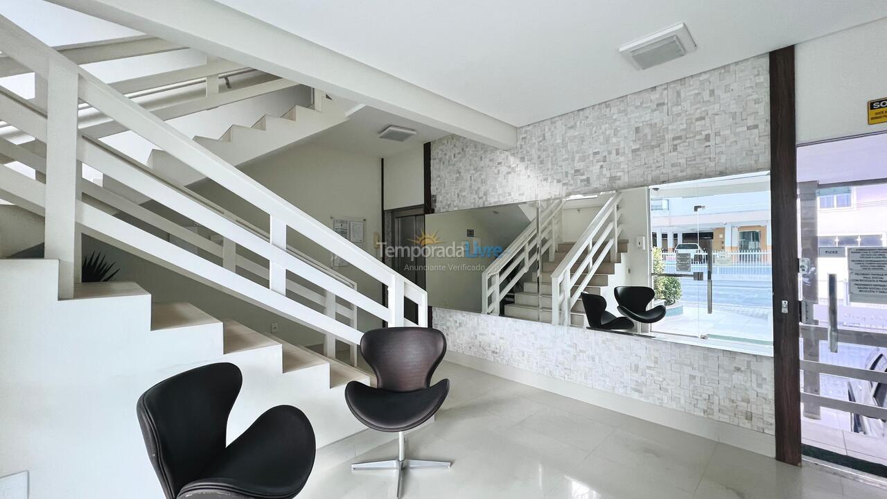 Apartamento para aluguel de temporada em Bombinhas (Centro de Bombinhas)