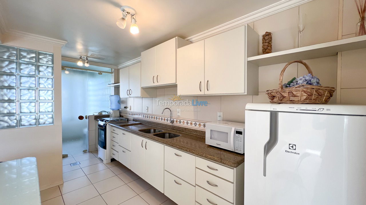 Apartamento para aluguel de temporada em Bombinhas (Centro de Bombinhas)