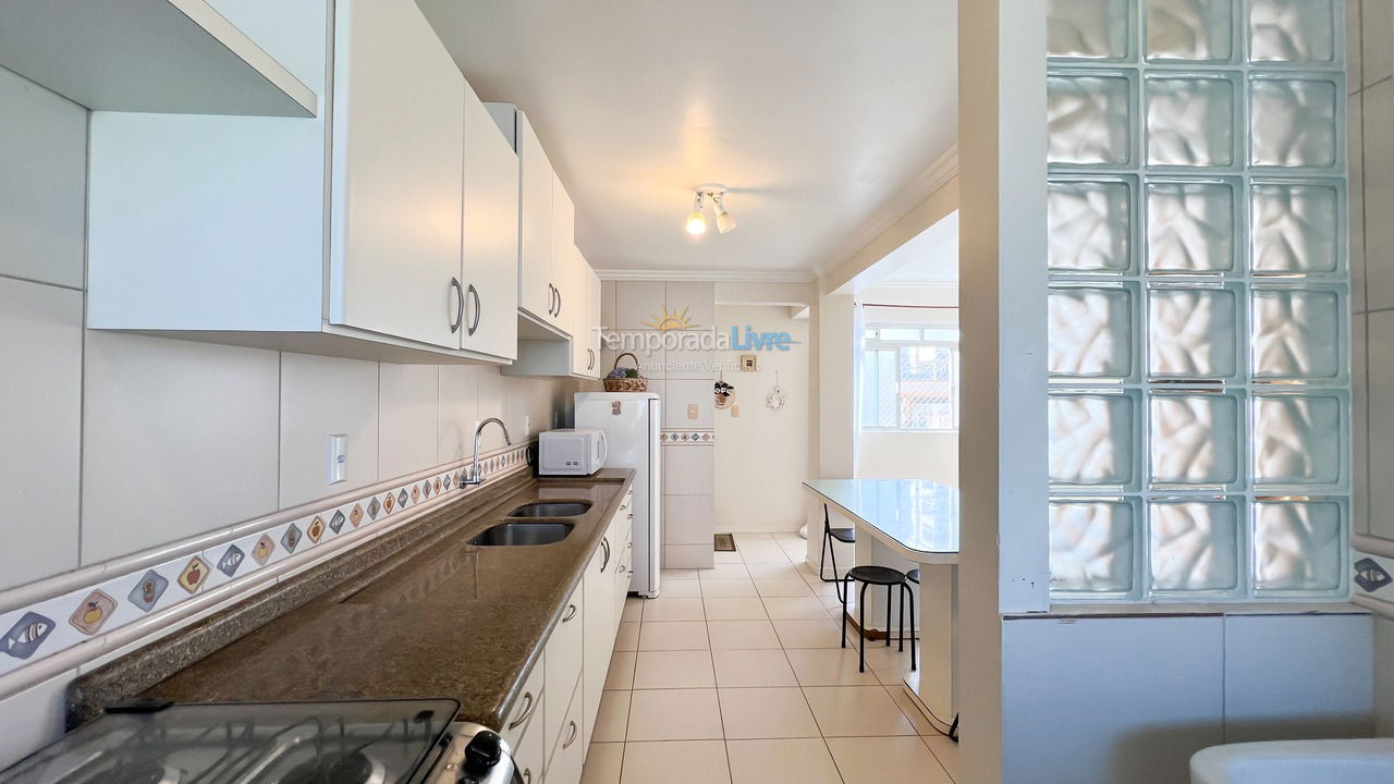 Apartamento para aluguel de temporada em Bombinhas (Centro de Bombinhas)