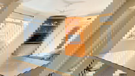 Apartamento com 1 dormitório na quadra do mar Edifício Camila