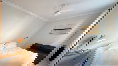 Apartamento com 1 dormitório na quadra do mar Edifício Camila