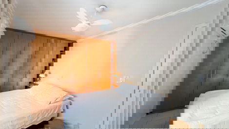 Apartamento com 1 dormitório na quadra do mar Edifício Camila