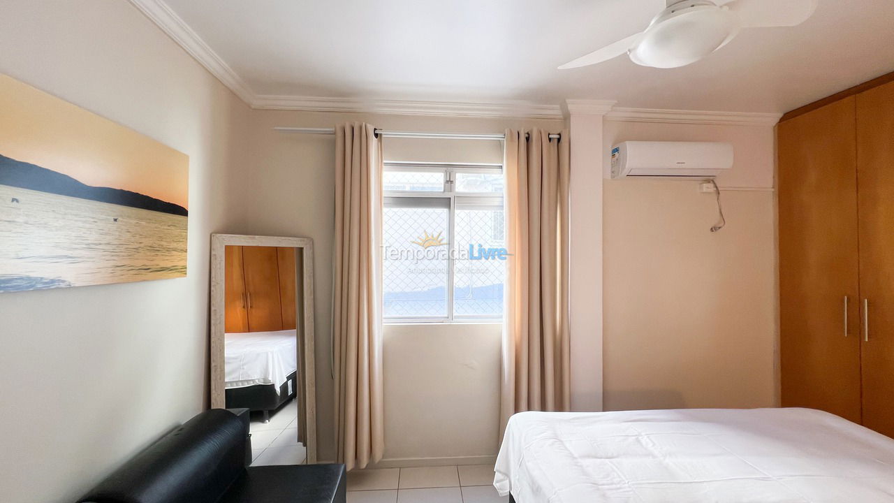 Apartamento para aluguel de temporada em Bombinhas (Centro de Bombinhas)