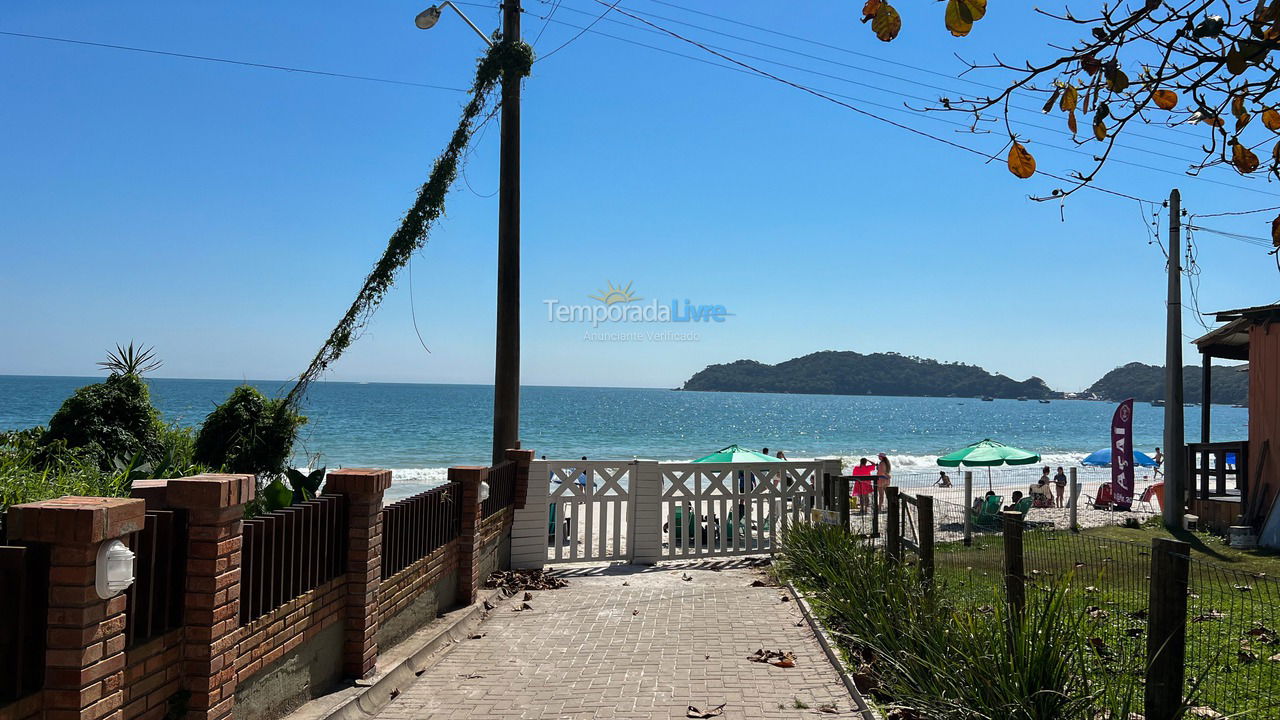 Apartamento para aluguel de temporada em Bombinhas (Centro de Bombinhas)