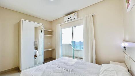 Apto 2 dormitórios na Praia de Bombinhas!