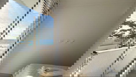 Apartamento de 3 habitaciones frente al mar en la playa de Bombinhas.