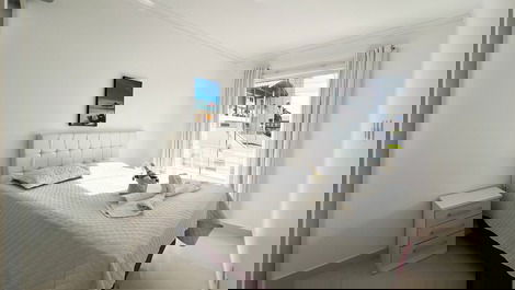 Apartamento de 3 habitaciones frente al mar en la playa de Bombinhas.