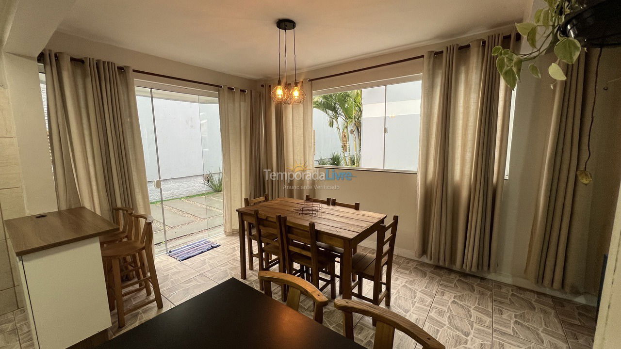 Casa para alquiler de vacaciones em Florianopolis (Canasvieiras)