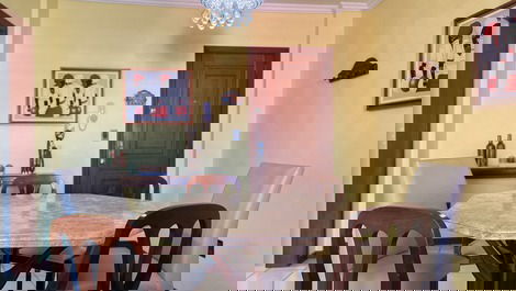 Apartamento com 3 dormitórios a poucos metros da Praia de Bombinhas!