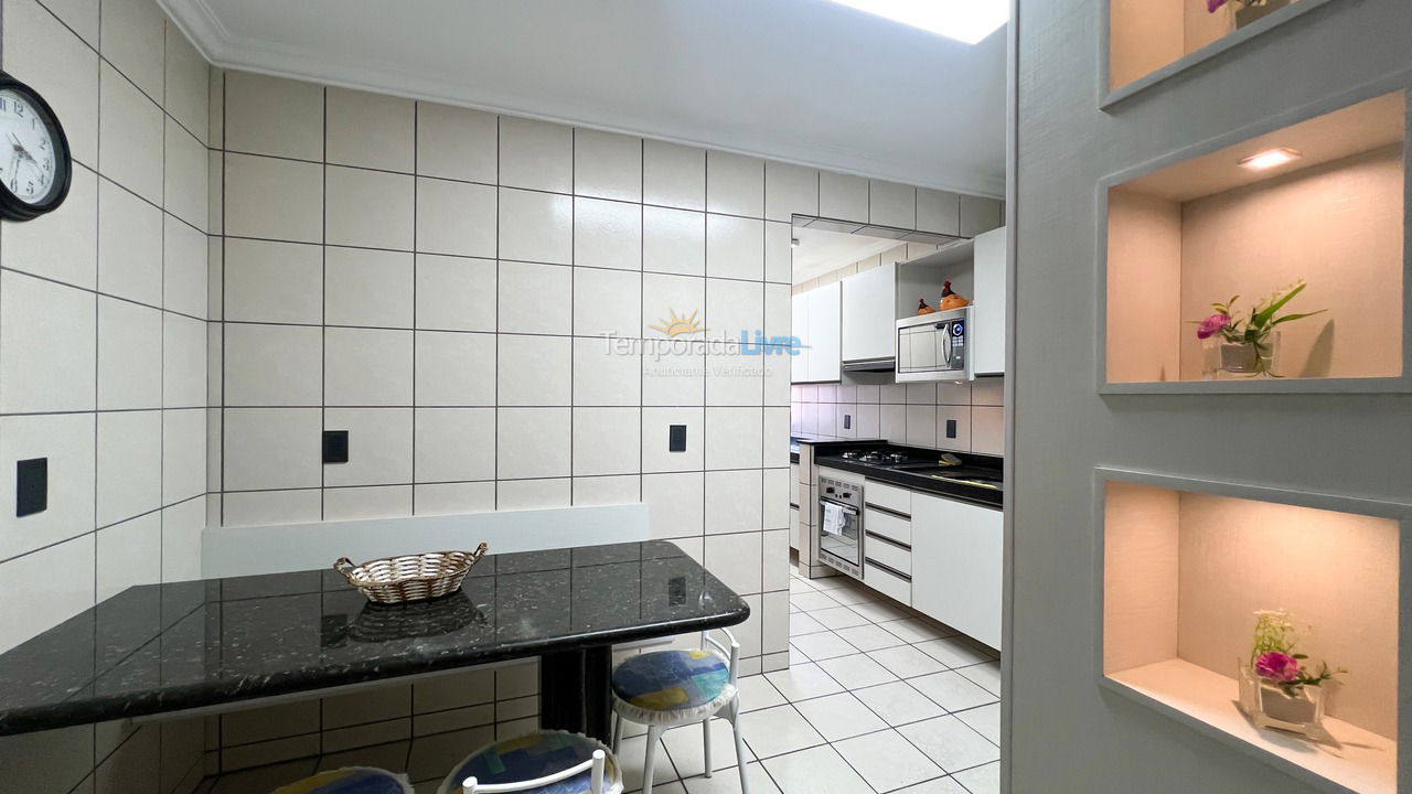 Apartamento para aluguel de temporada em Bombinhas (Praia de Bombinhas)