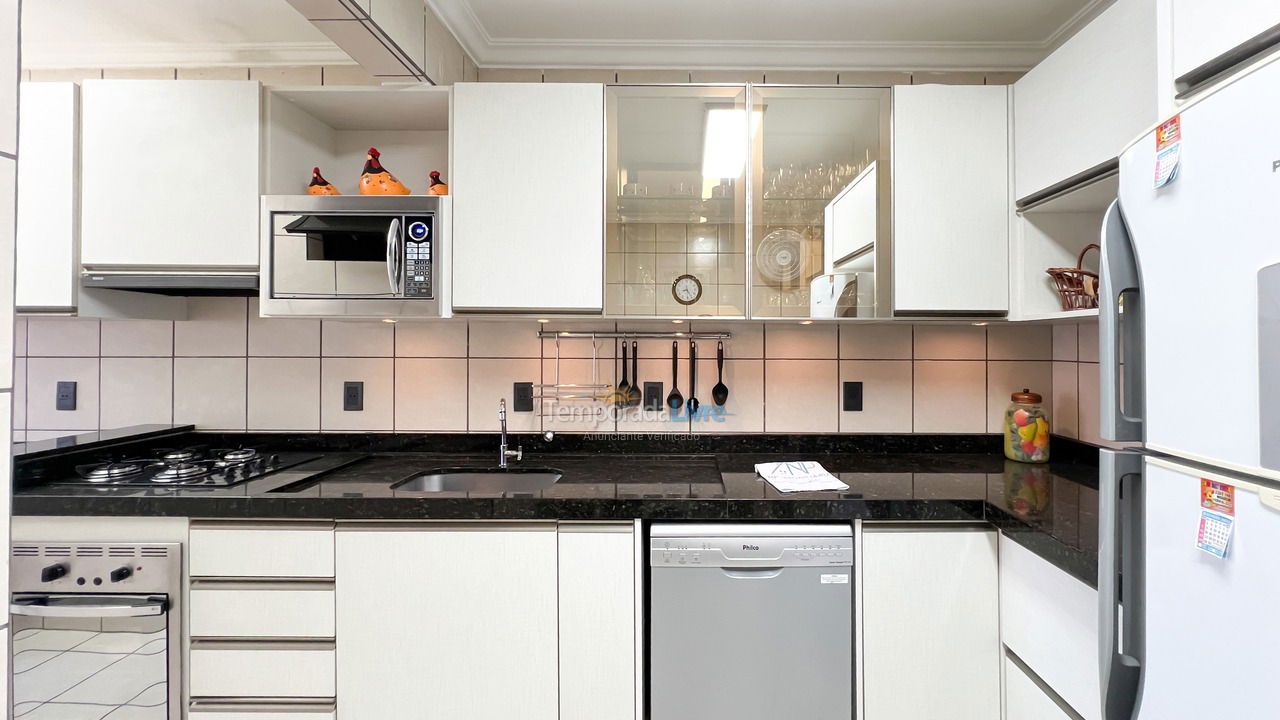 Apartamento para aluguel de temporada em Bombinhas (Praia de Bombinhas)