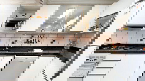 Apartamento com 3 dormitórios a poucos metros da Praia de Bombinhas!