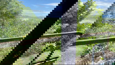 Casa con increíbles vistas al mar y a la laguna en Praia da Ferrugem, SC