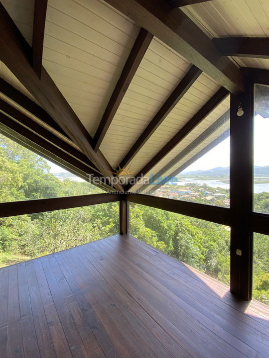 Casa para alquiler de vacaciones em Garopaba (Praia da Ferrugem)