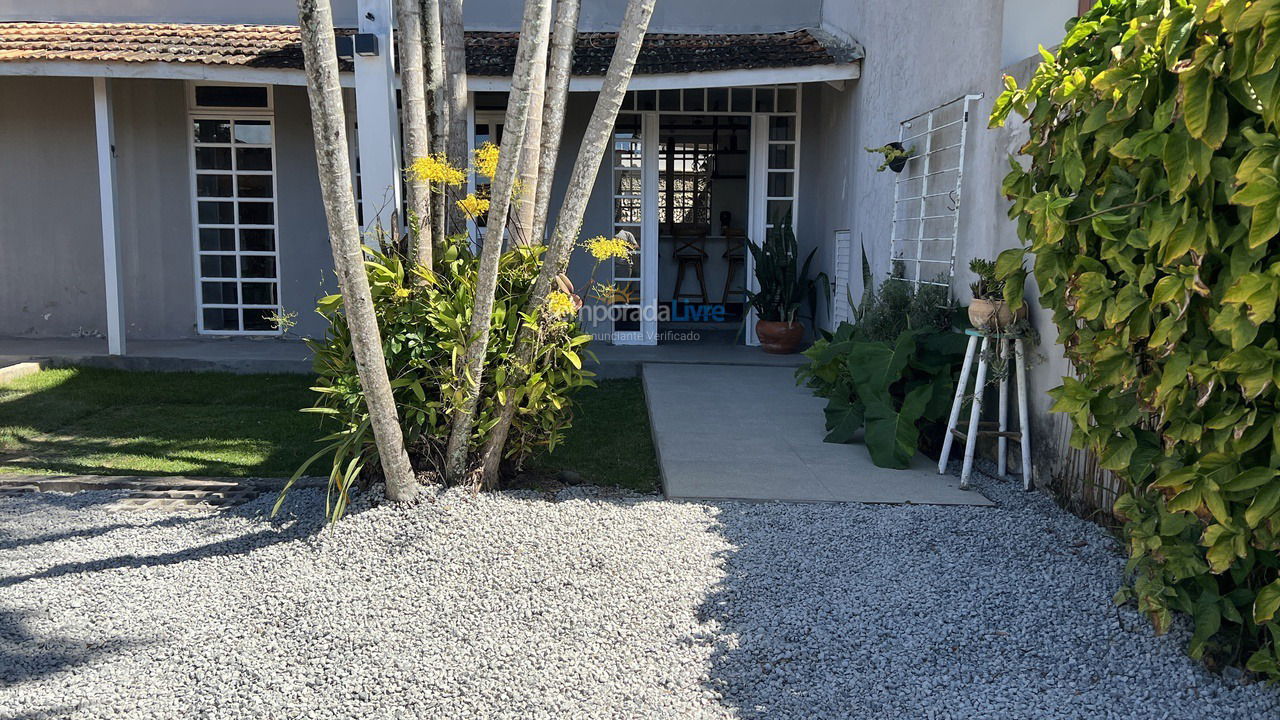 House for vacation rental in Florianópolis (Ponta das Canas)