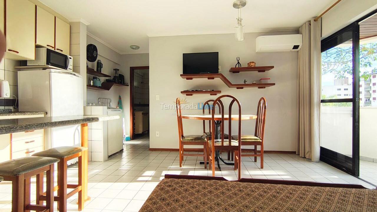 Apartamento para aluguel de temporada em Florianopolis (Canasvieiras)