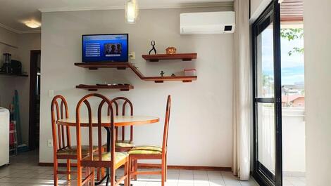 Apartamento, Praia Canasvieiras, Florianópolis-SC, Brasil.