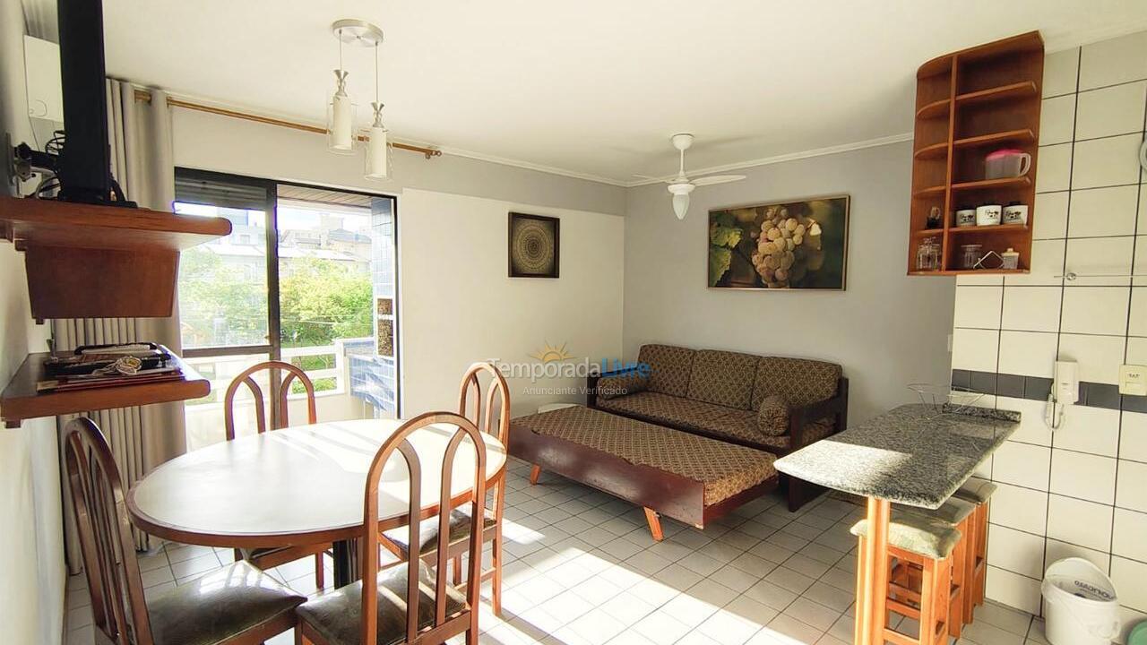 Apartamento para aluguel de temporada em Florianopolis (Canasvieiras)