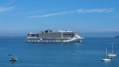 Exclusivo Apê na Orla Bardot Vista para o Mar