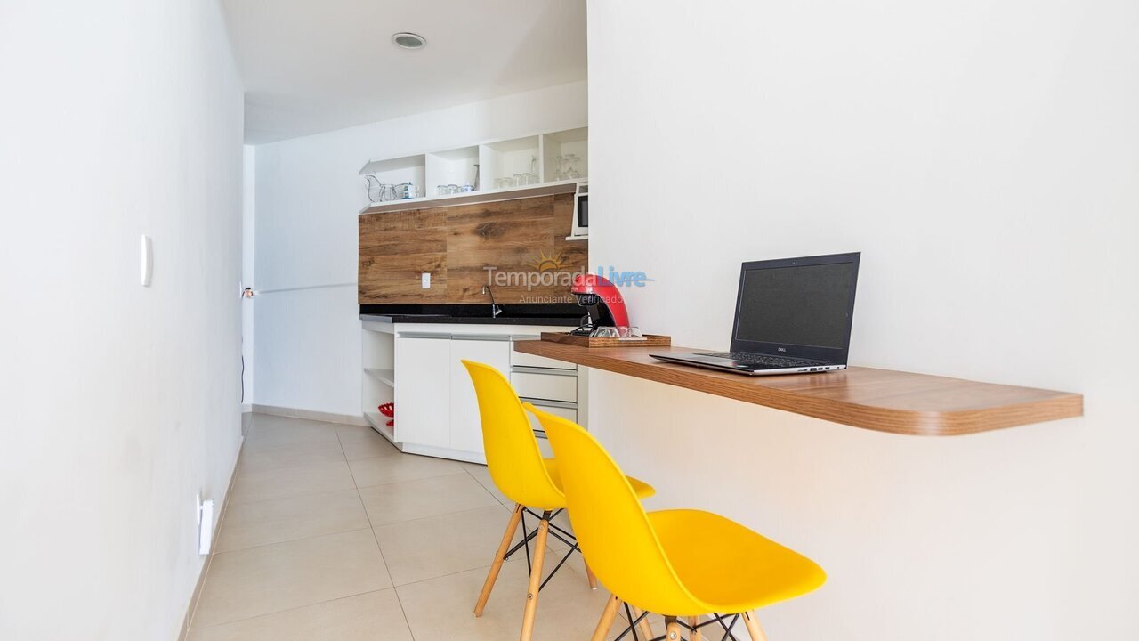 Apartamento para aluguel de temporada em Armação dos Búzios (Triângulo de Búzios)