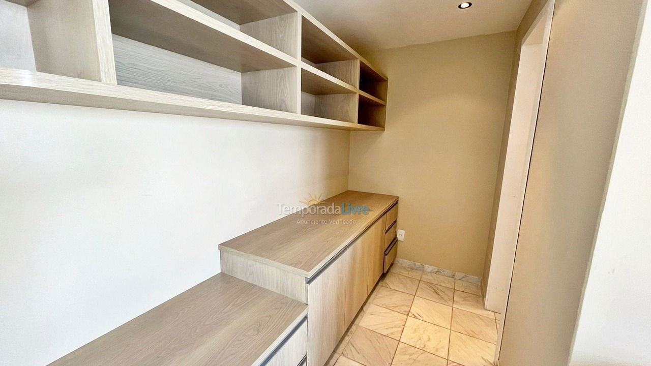 Apartment for vacation rental in Balneário Camboriú (Centro)