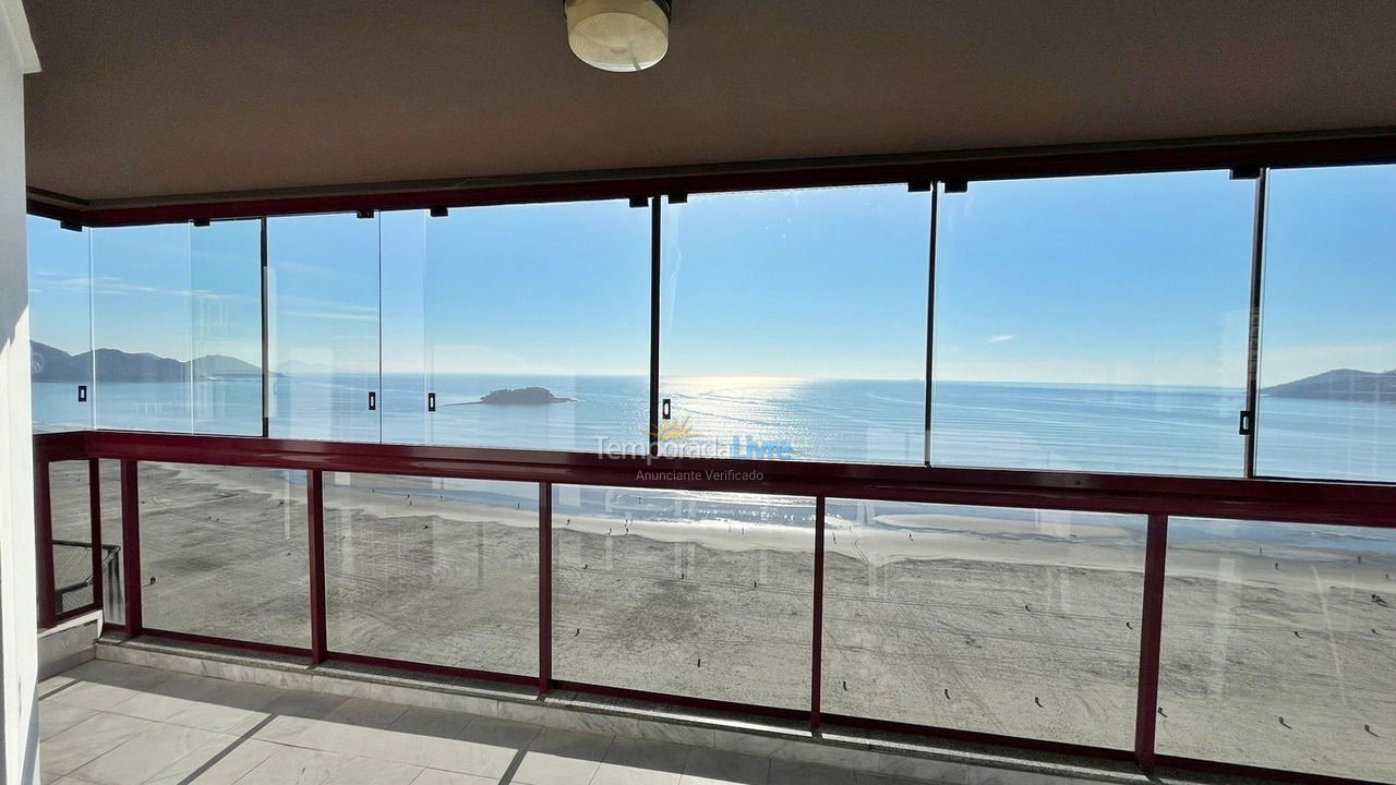 Apartment for vacation rental in Balneário Camboriú (Centro)