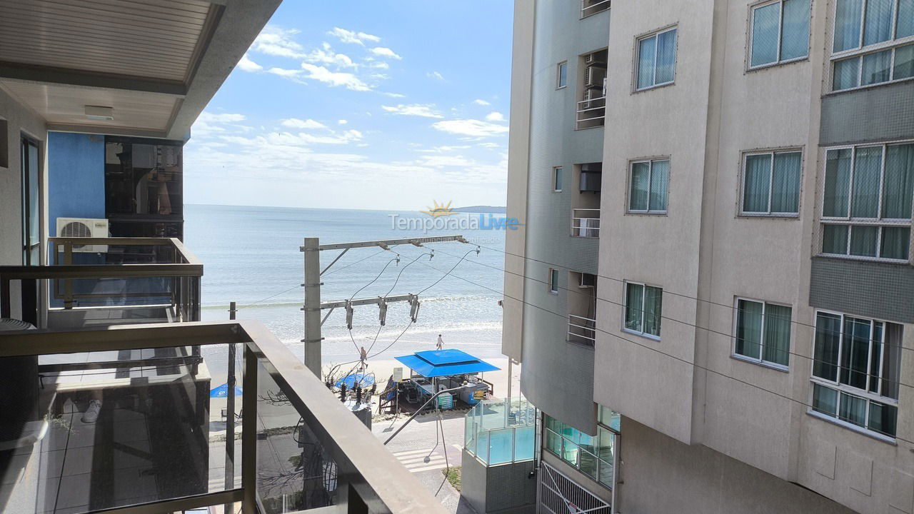 Apartamento para aluguel de temporada em Itapema (Meia Praia)