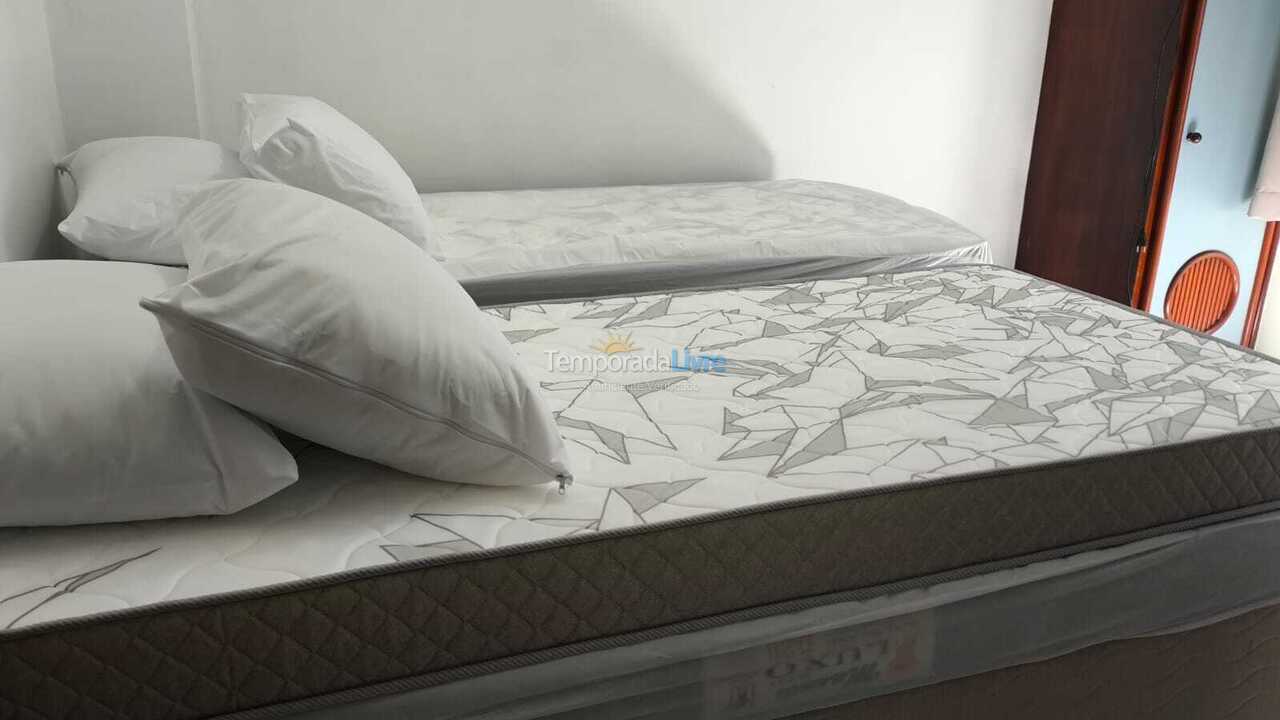 Apartamento para aluguel de temporada em Itapema (Meia Praia)