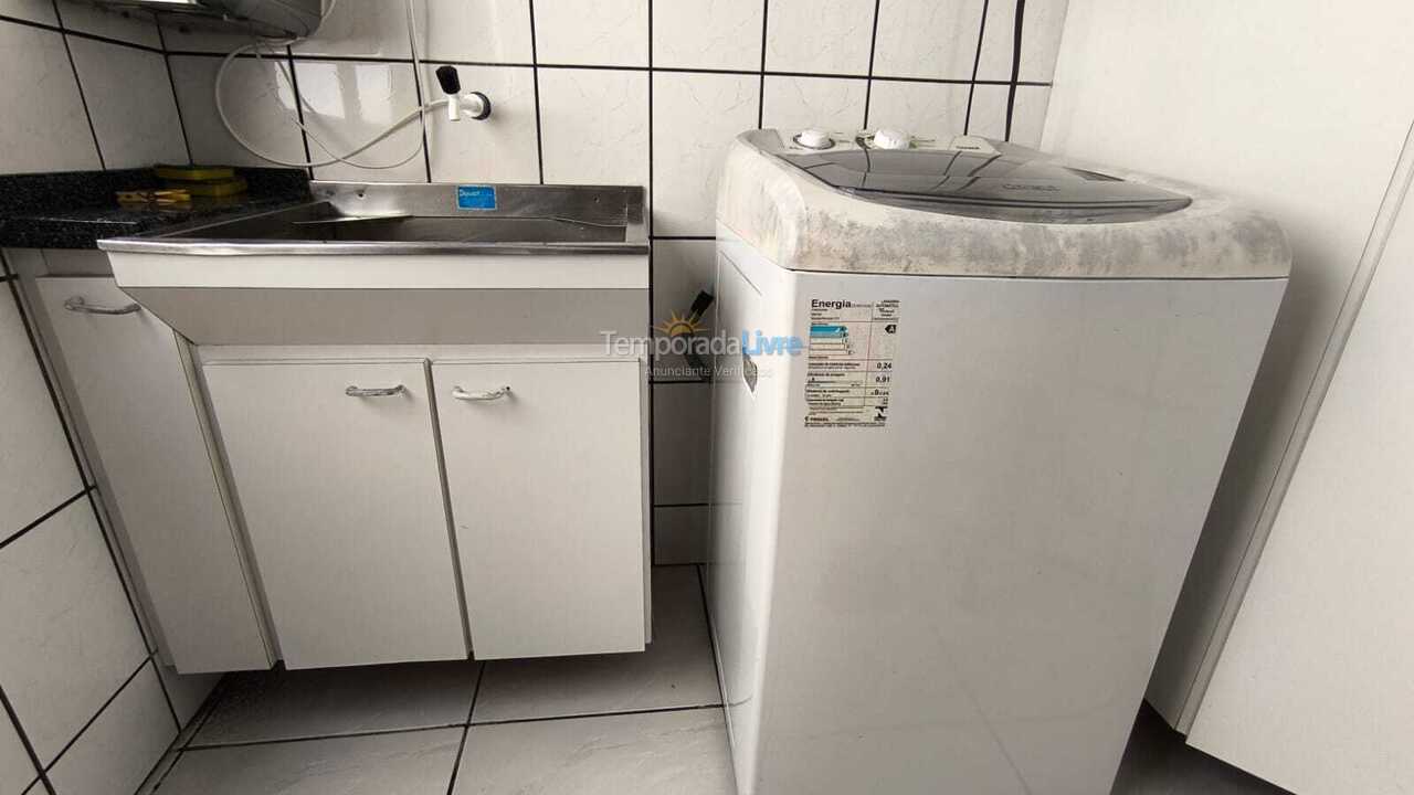 Apartamento para aluguel de temporada em Itapema (Meia Praia)