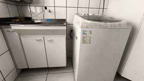 3 dormitórios com ar, quadra mar Meia Praia