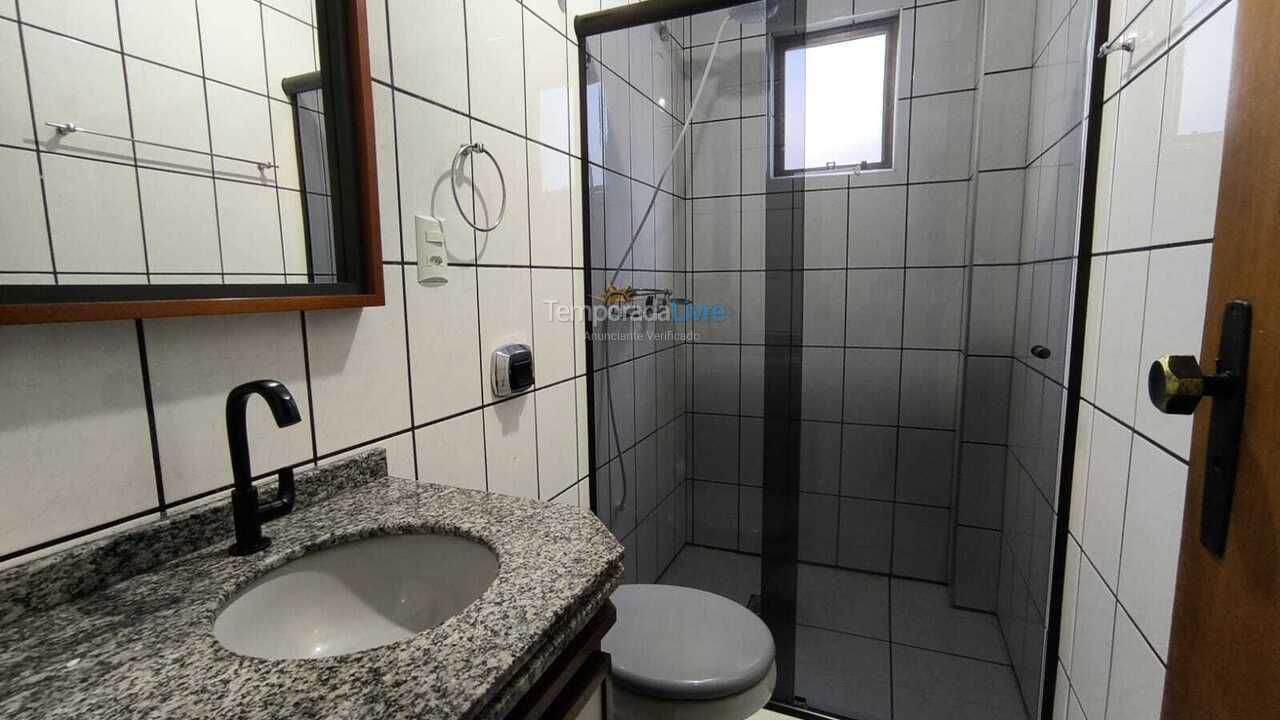 Apartamento para aluguel de temporada em Itapema (Meia Praia)