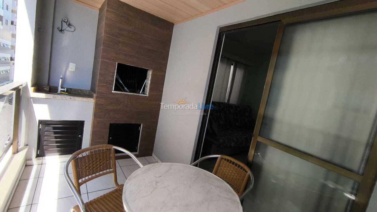 Apartamento para aluguel de temporada em Itapema (Meia Praia)