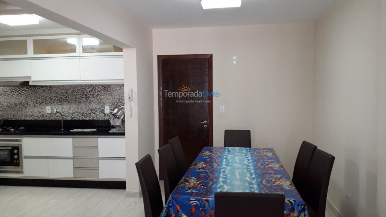Apartamento para aluguel de temporada em Florianopolis (Praia dos Ingleses)