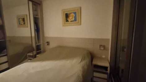 Apartamento com 3 suítes, 2 vagas, 200m do mar de Jurerê