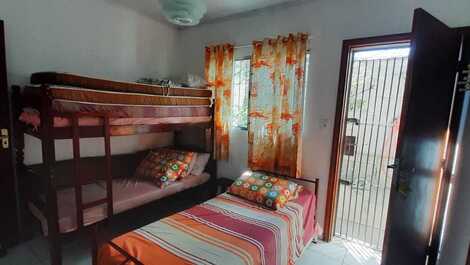 Outro dormitorio com suite