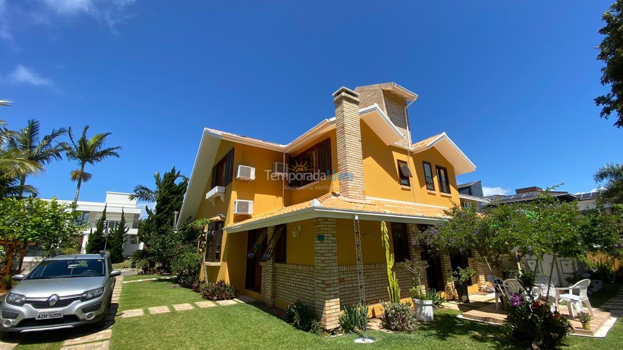 Casa para aluguel de temporada em Florianopolis (Jurerê)