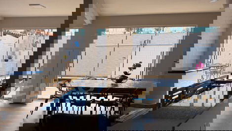 FOOT IN THE SAND HOUSE WITH SWIMMING POOL 10 m from GUARUJÁ COVE