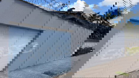 FOOT IN THE SAND HOUSE WITH SWIMMING POOL 10 m from GUARUJÁ COVE