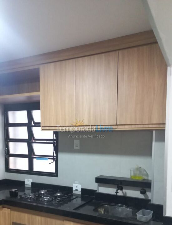 Apartamento para aluguel de temporada em Ubatuba (Praia Grande)