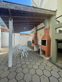 Excelente apartamento tríplex en Itaguá.