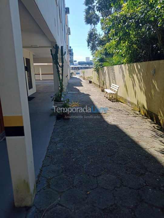 Apartamento para aluguel de temporada em Florianopolis (Praia dos Ingleses)