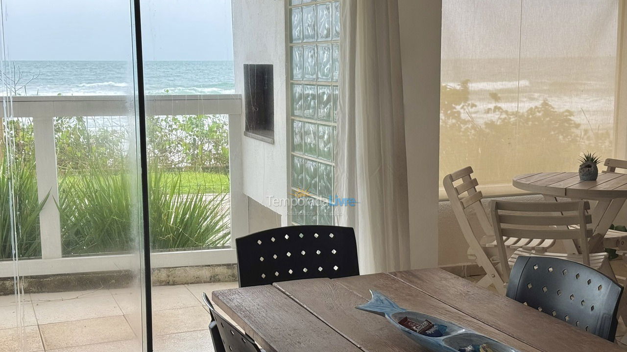 Casa para aluguel de temporada em Bombinhas (Praia de Bombas)